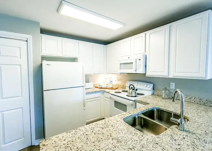Duplex Allows For One Or Both Sides To Be Rented! Suitable For Small Or Large Families! Gulf Shores