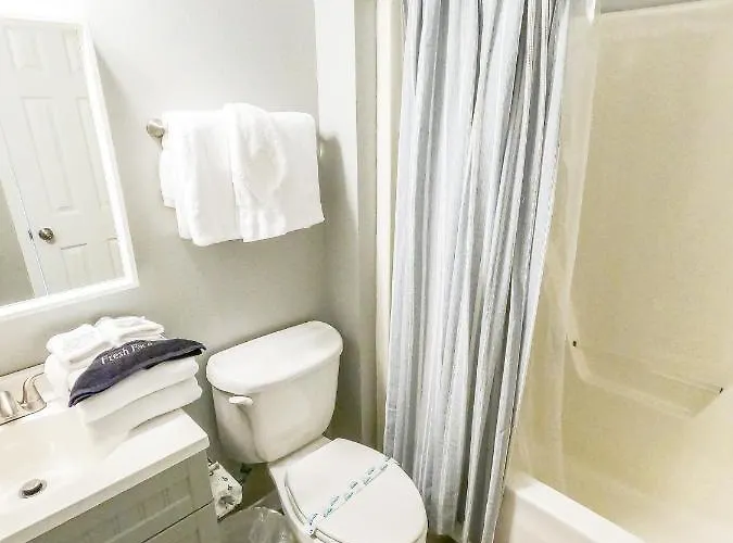 Duplex Allows For One Or Both Sides To Be Rented! Suitable For Small Or Large Families! Holiday home Gulf Shores